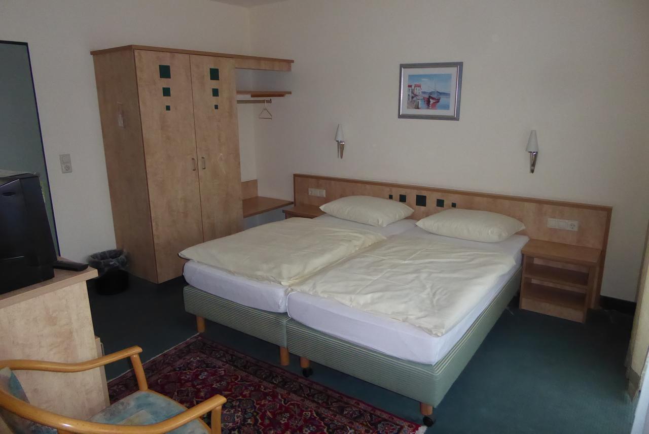 Hotel Ring Park Buchen  Exterior photo