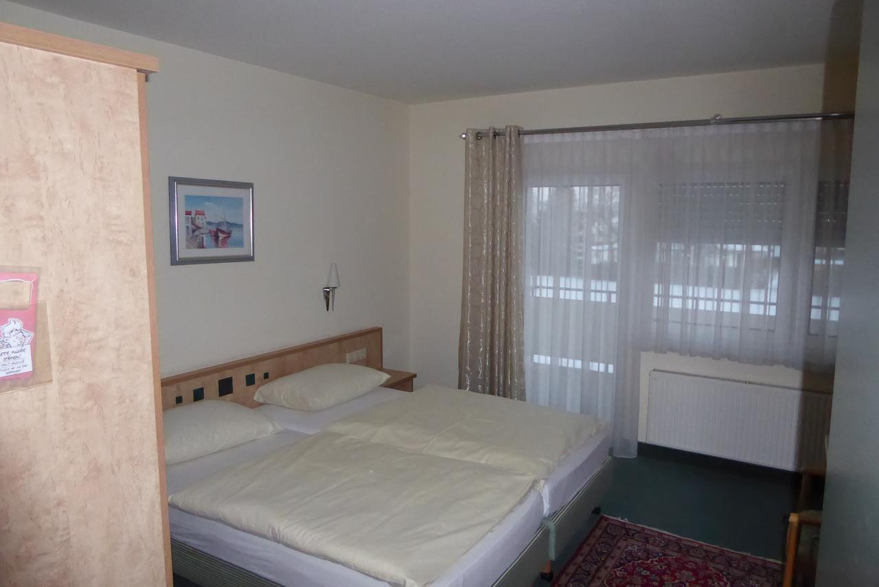Hotel Ring Park Buchen  Exterior photo